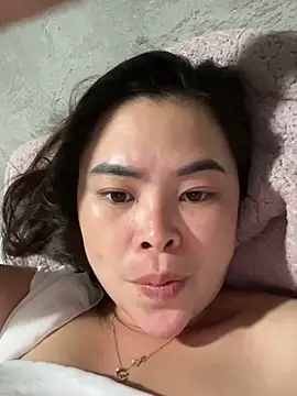 Snapshot of han-cute chatting on September 11, 2025, 4:07 pm han-cute online show from September 11, 2025, 4:07 pm