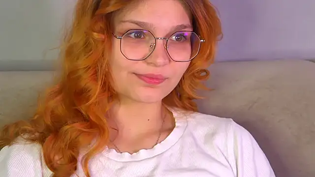 Snapshot of BellaMarebelle chatting on September 27, 2025, 4:18 am BellaMarebelle online show from September 27, 2025, 4:18 am