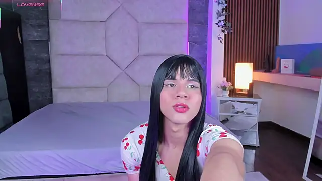 Snapshot of Slenna_Moon chatting on December 1, 2025, 4:57 am Slenna Moon online show from December 1, 2025, 4:57 am