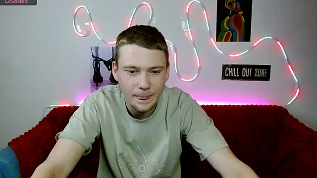 Xavier Night81 online show from November 16, 2025, 9:03 am