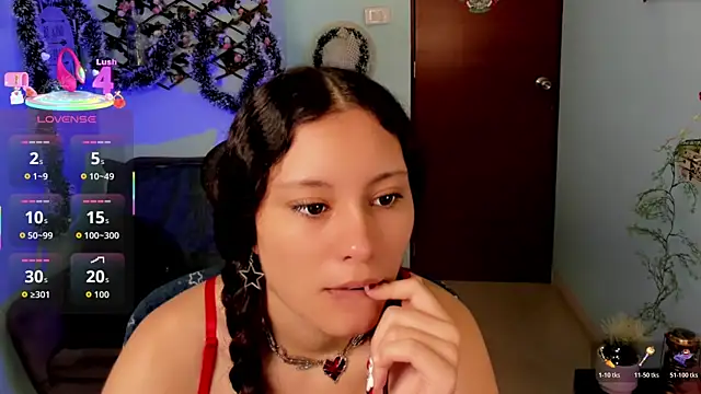 Snapshot of Krysten_Riter chatting on December 16, 2025, 2:43 pm Krysten Riter online show from December 16, 2025, 2:43 pm