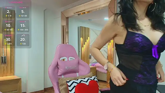 Snapshot of allie_pearl chatting on September 24, 2025, 12:00 pm allie pearl online show from September 24, 2025, 12:00 pm