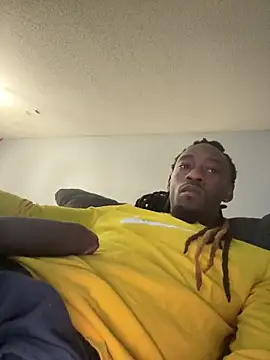 Snapshot of Scattyboo chatting on December 18, 2025, 6:40 am Scattyboo online show from December 18, 2025, 6:40 am