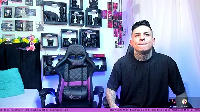 Sarahandzack online show from October 21, 2025, 5:56 pm