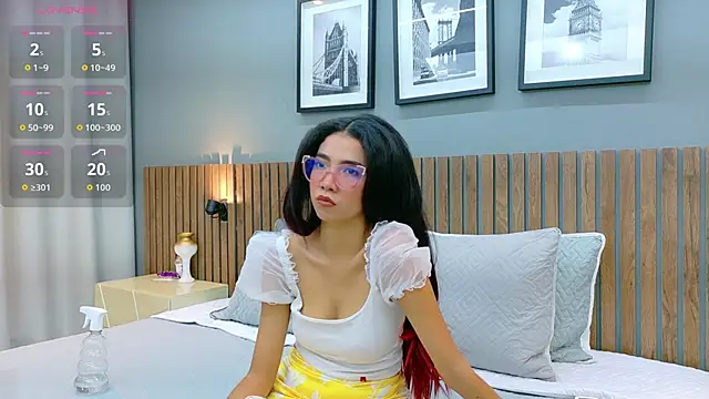 Snapshot of luna_roja25 chatting on September 9, 2025, 1:31 pm luna roja25 online show from September 9, 2025, 1:31 pm