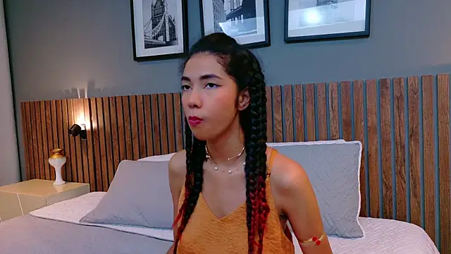 Snapshot of luna_roja25 chatting on September 25, 2025, 1:06 pm luna roja25 online show from September 25, 2025, 1:06 pm