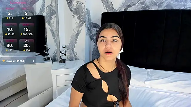 KimberlyLoren online show from October 29, 2025, 12:59 pm