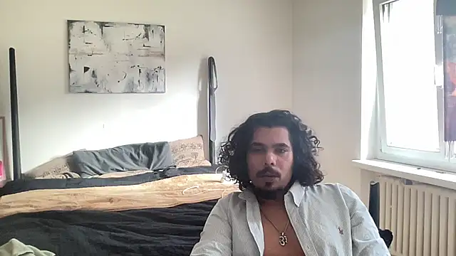 Snapshot of daddyvibes chatting on February 6, 2026, 12:45 pm daddyvibes online show from February 6, 2026, 12:45 pm