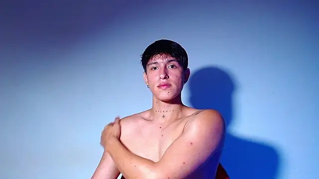 Snapshot of rowanbigboy23 chatting on April 11, 2026, 11:19 pm rowanbigboy23 online show from April 11, 2026, 11:19 pm