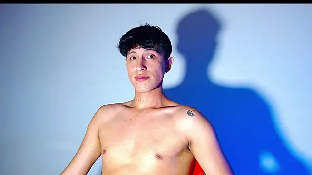 Snapshot of rowanbigboy23 chatting on December 5, 2025, 3:05 am rowanbigboy23 online show from December 5, 2025, 3:05 am