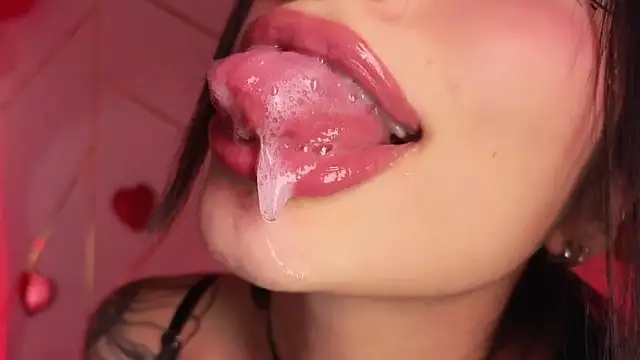 Hollyxx  online show from March 1, 2026, 3:39 am