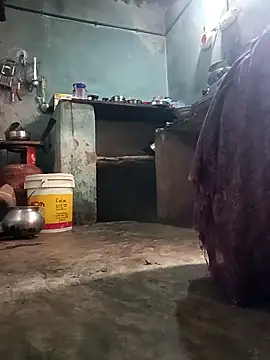 Snapshot of gulapi-gulistan180 chatting on September 22, 2025, 5:13 am gulapi-gulistan180 online show from September 22, 2025, 5:13 am