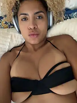 bobbiebbb online show from February 8, 2026, 5:43 pm