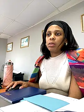 031bubbles online show from November 11, 2025, 7:58 am