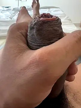 Snapshot of DiabloSinster69 chatting on October 16, 2025, 8:22 am DiabloSinster69 online show from October 16, 2025, 8:22 am