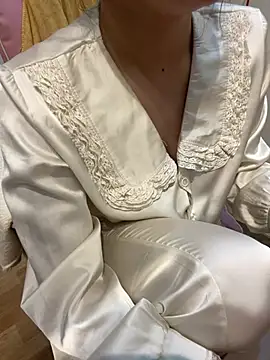 Snapshot of tran_my chatting on February 6, 2026, 2:46 pm tran my online show from February 6, 2026, 2:46 pm