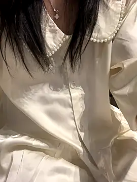 Snapshot of tran_my chatting on November 21, 2025, 12:15 pm tran my online show from November 21, 2025, 12:15 pm