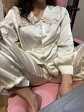 Snapshot of tran_my chatting on February 10, 2026, 2:54 am tran my online show from February 10, 2026, 2:54 am