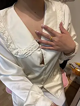 Snapshot of tran_my chatting on January 19, 2026, 7:12 am tran my online show from January 19, 2026, 7:12 am