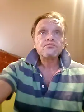 Snapshot of Kuba_Gd chatting on November 27, 2025, 8:04 am Kuba Gd online show from November 27, 2025, 8:04 am