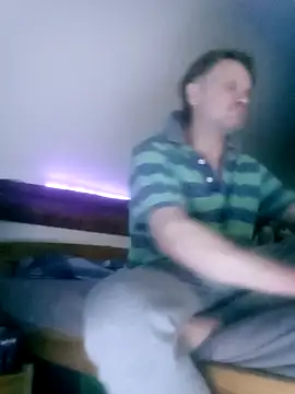 Kuba Gd online show from April 21, 2026, 1:53 am