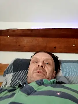 Kuba Gd online show from April 20, 2026, 8:28 am