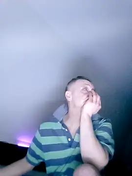 Kuba Gd online show from April 20, 2026, 10:11 pm