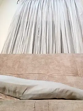 Snapshot of Marian_Zeller chatting on December 2, 2025, 9:11 am Marian Zeller online show from December 2, 2025, 9:11 am