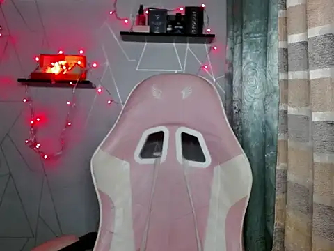 asian cumstarrhian online show from November 19, 2025, 12:21 am