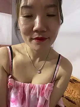 Pyy07 online show from November 12, 2025, 8:40 am