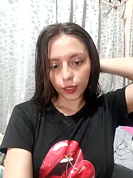 Snapshot of Lahila_ chatting on March 18, 2026, 3:46 pm Lahila online show from March 18, 2026, 3:46 pm