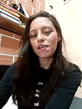 Snapshot of Lahila_ chatting on March 15, 2026, 6:48 pm Lahila online show from March 15, 2026, 6:48 pm