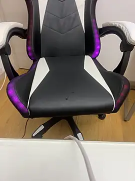 Snapshot of bananasex204 chatting on February 5, 2026, 3:19 pm bananasex204 online show from February 5, 2026, 3:19 pm