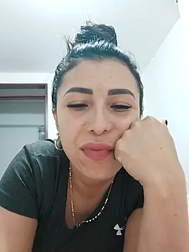 mia mancinii online show from February 20, 2026, 11:39 pm