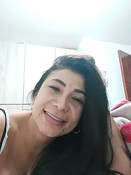 mia mancinii online show from November 23, 2025, 5:45 pm