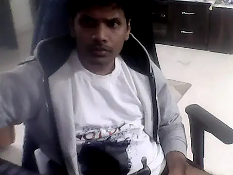 Snapshot of Bakasur_19 chatting on December 17, 2025, 7:19 pm Bakasur 19 online show from December 17, 2025, 7:19 pm