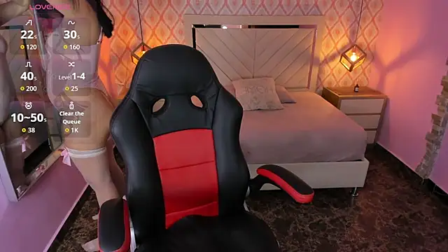 CHRISTY TEIGEN4 online show from January 14, 2026, 7:28 pm