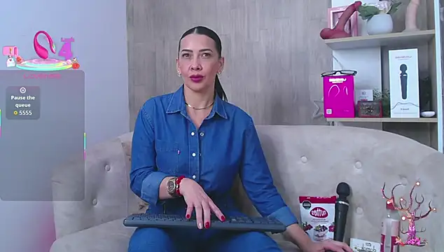 cortney tayler online show from October 29, 2025, 3:11 pm