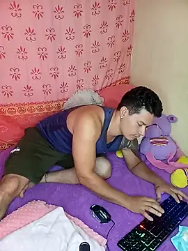 Snapshot of EclipseandFlame chatting on November 26, 2025, 2:06 pm EclipseandFlame online show from November 26, 2025, 2:06 pm