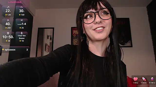 babedooll online show from December 4, 2025, 2:43 am