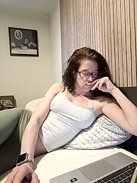 JezebelDutch online show from March 8, 2026, 3:15 pm