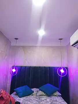 SheyLopez online show from November 15, 2025, 2:48 am