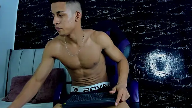 Jhos Smith online show from April 16, 2026, 4:13 am