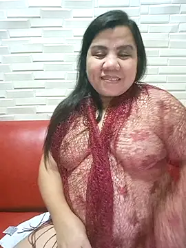 hotlyn45 online show from November 8, 2025, 2:20 pm