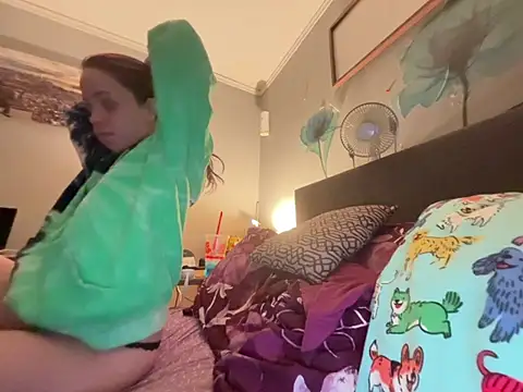 Vaua089 online show from February 10, 2026, 4:44 am