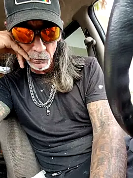 crassanova online show from October 5, 2025, 6:53 pm