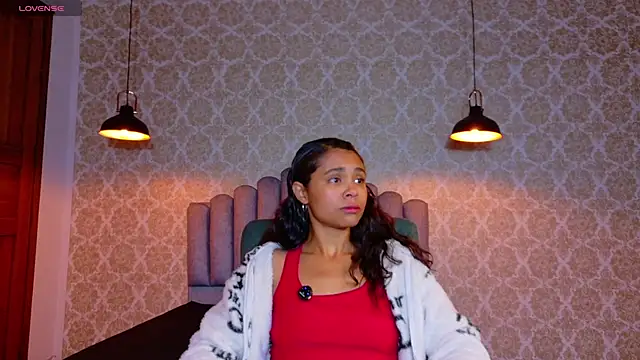 Snapshot of Kristall_06 chatting on November 18, 2025, 2:49 am Kristall 06 online show from November 18, 2025, 2:49 am