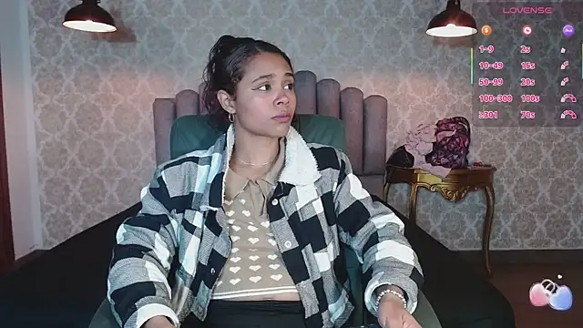 Snapshot of Kristall_06 chatting on September 30, 2025, 2:39 am Kristall 06 online show from September 30, 2025, 2:39 am