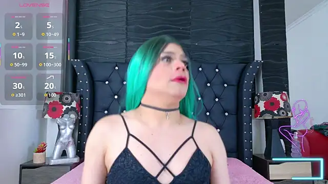 Snapshot of Keysha_Queen_ chatting on October 31, 2025, 12:13 pm Keysha Queen online show from October 31, 2025, 12:13 pm