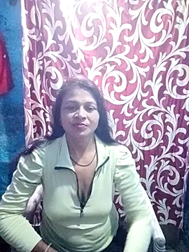 Snapshot of Sexy_Ruby04 chatting on October 3, 2025, 5:58 pm Sexy Ruby04 online show from October 3, 2025, 5:58 pm